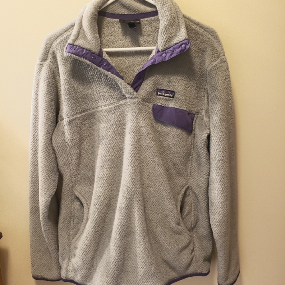 Patagonia sweatshirt- fuzzy!